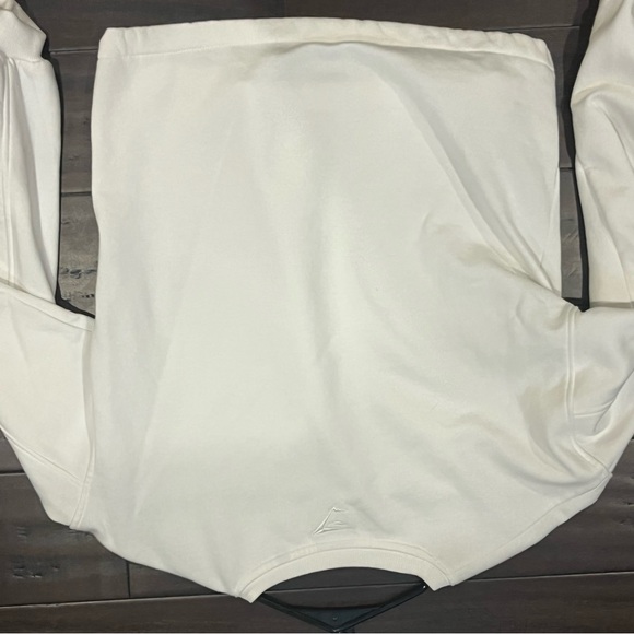 Gymshark Women's White Sweater - Picture 4 of 5